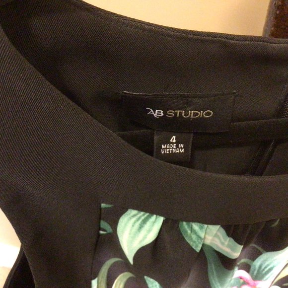 Dress Sleeveless AB Studio - Floral NWT - Picture 4 of 11